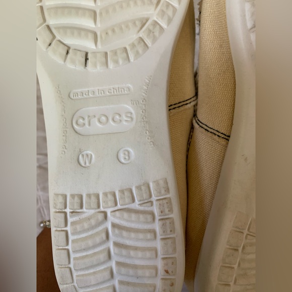 CROCS Disney Melbourne Mickey
Mouse Slip On Canvas Distressed Loafers - Picture 4 of 5